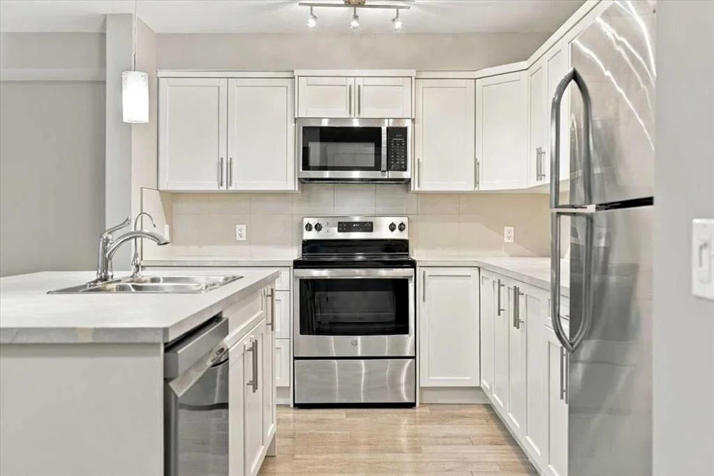 319 Redstone View NE, Calgary — photo 4 of 23
