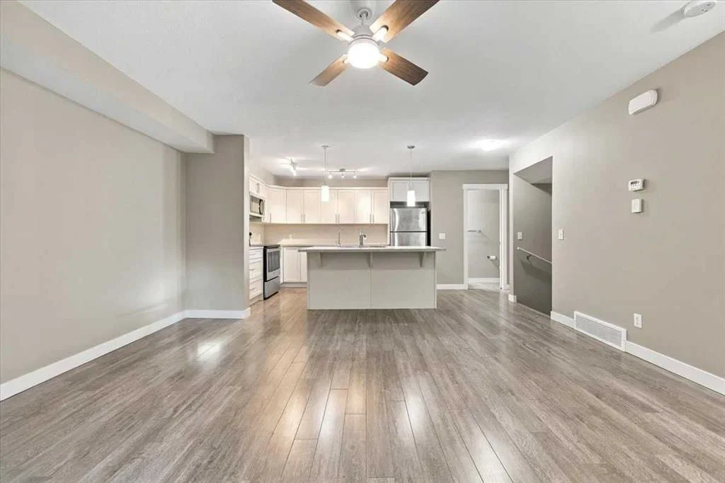 319 Redstone View NE, Calgary — photo 5 of 23